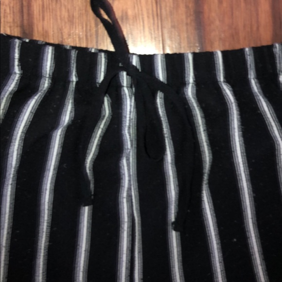 ARDENE’S PANTS - Picture 4 of 5